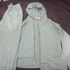 Nike set